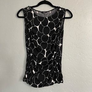 Sleeveless blouse size small